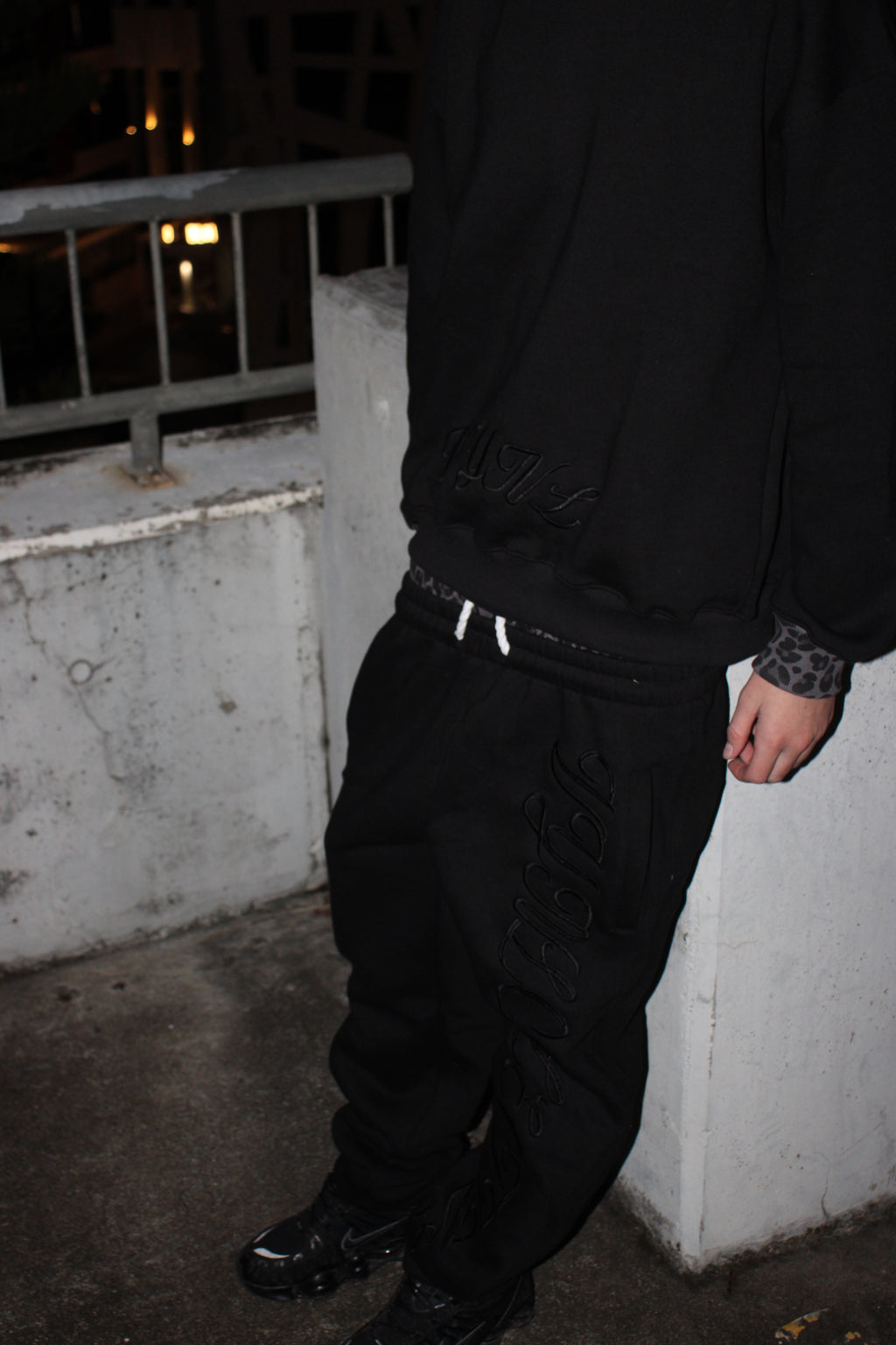 VYNL COLLECTIVE BLACK TRACKSUIT SET